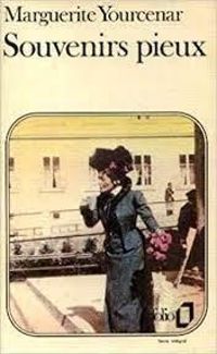 Couverture du livre Souvenirs Pieux  - Marguerite Yourcenar